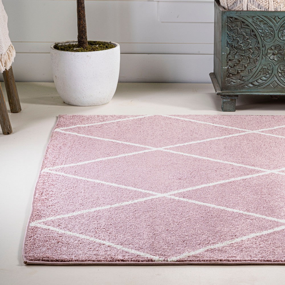 Bounty Minimalist Diamond Trellis Area Rug
