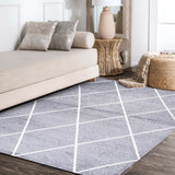 Bounty Minimalist Diamond Trellis Area Rug