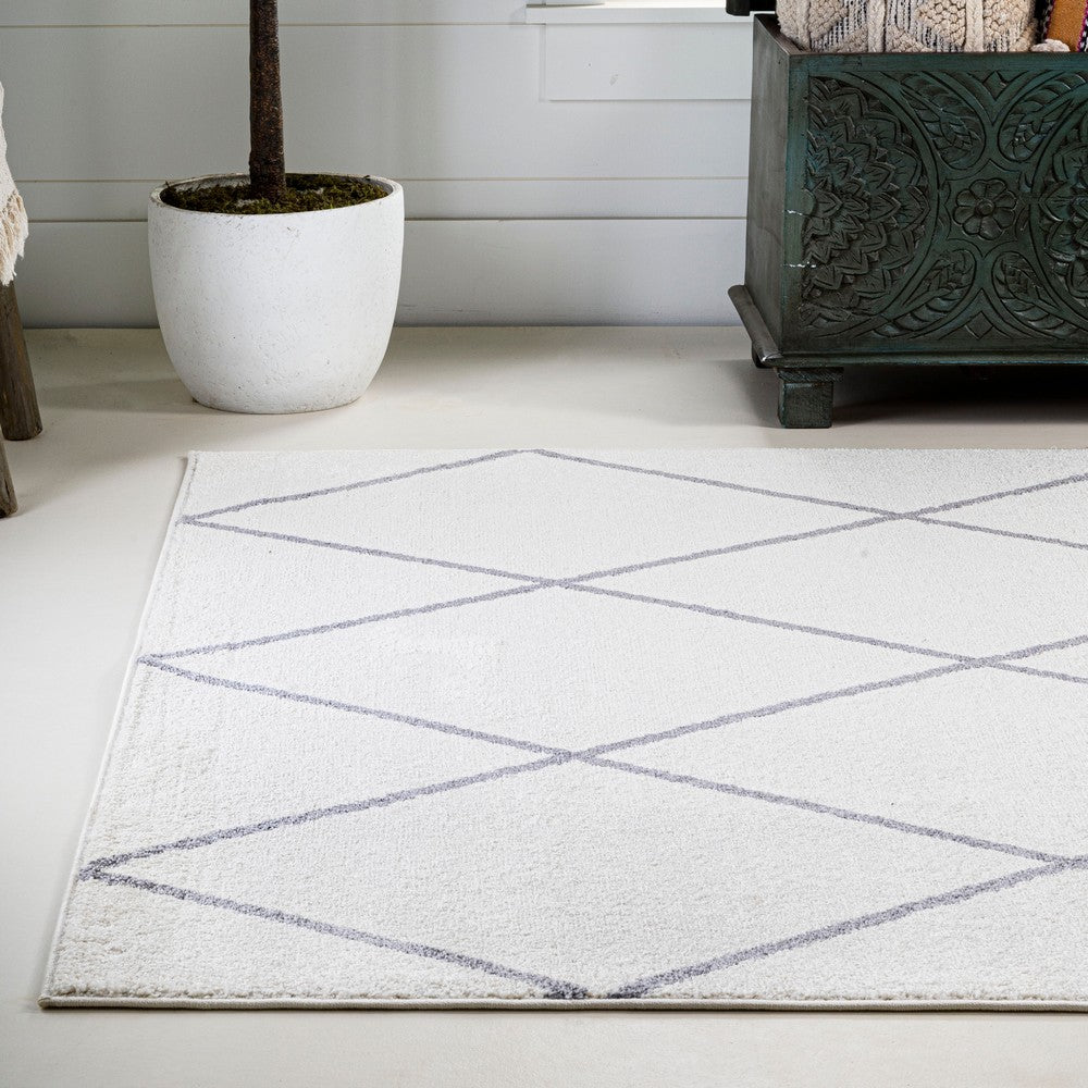 Bounty Minimalist Diamond Trellis Area Rug