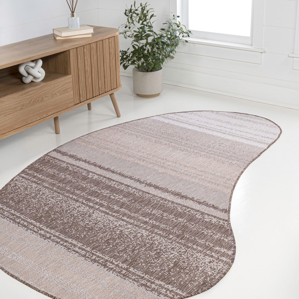 Dhiren Modern Rustic Organic Curve Indoor/Outdoor Area Rug