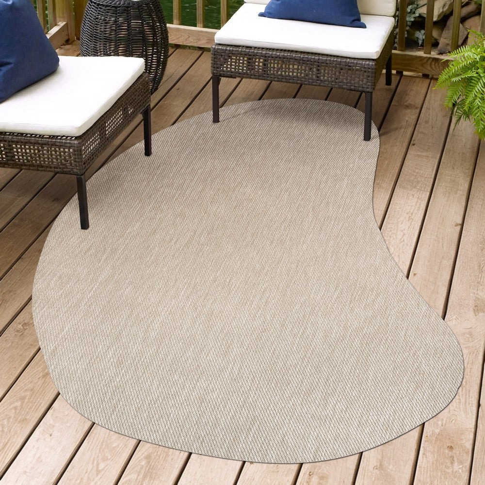 Dhiren Modern Rustic Organic Curve Indoor/Outdoor Area Rug