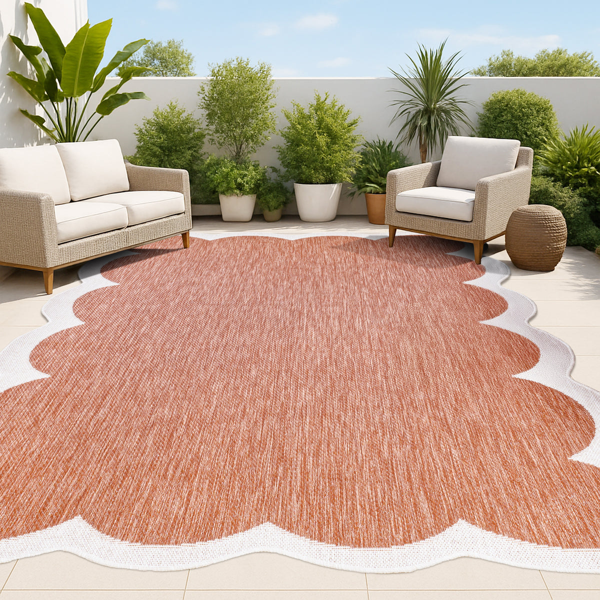 Raj Classic Cottage Two-tone Scalloped Indoor/Outdoor Area Rug