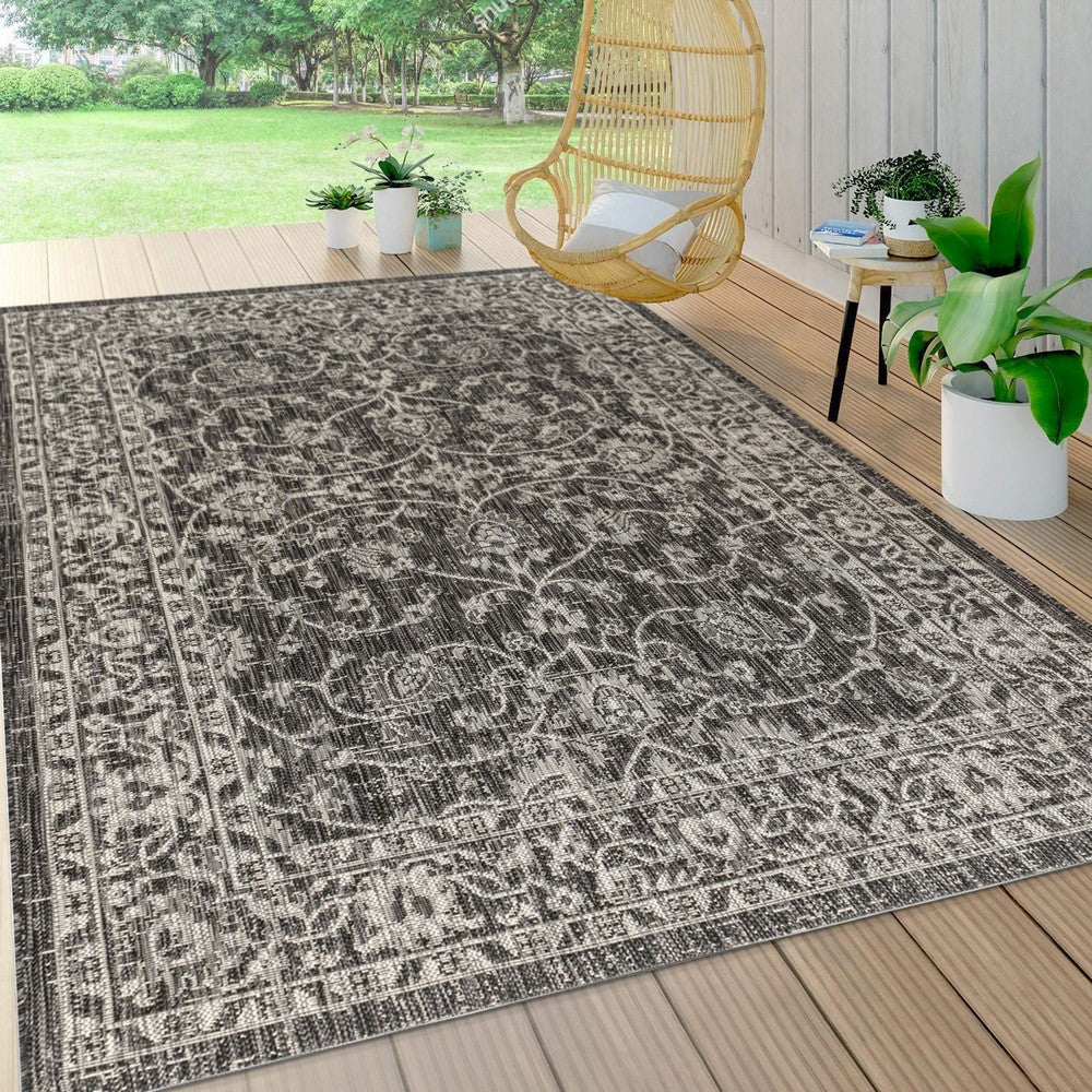 Huon Palazzo Vine and Border Indoor/Outdoor Area Rug