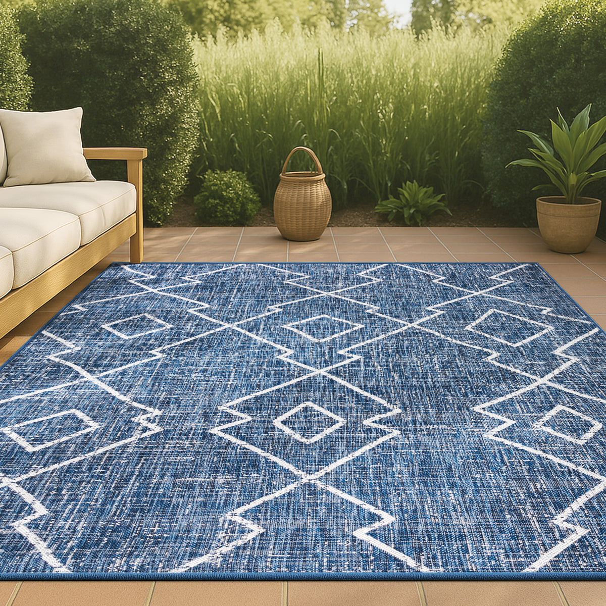 Funchat Carwa Tribal Diamond Trellis Indoor/Outdoor Area Rug