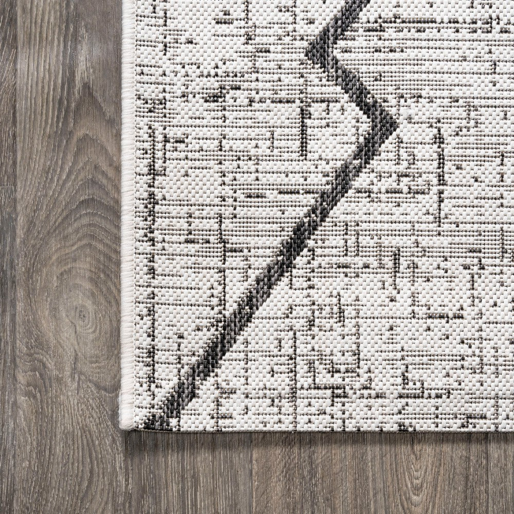 Funchat Carwa Tribal Diamond Trellis Indoor/Outdoor Area Rug