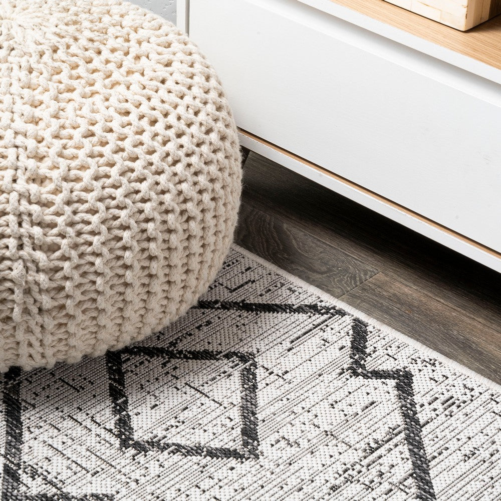 Funchat Carwa Tribal Diamond Trellis Indoor/Outdoor Area Rug