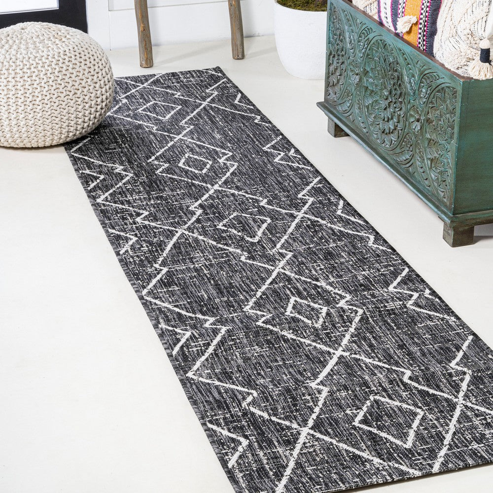 Funchat Carwa Tribal Diamond Trellis Indoor/Outdoor Area Rug
