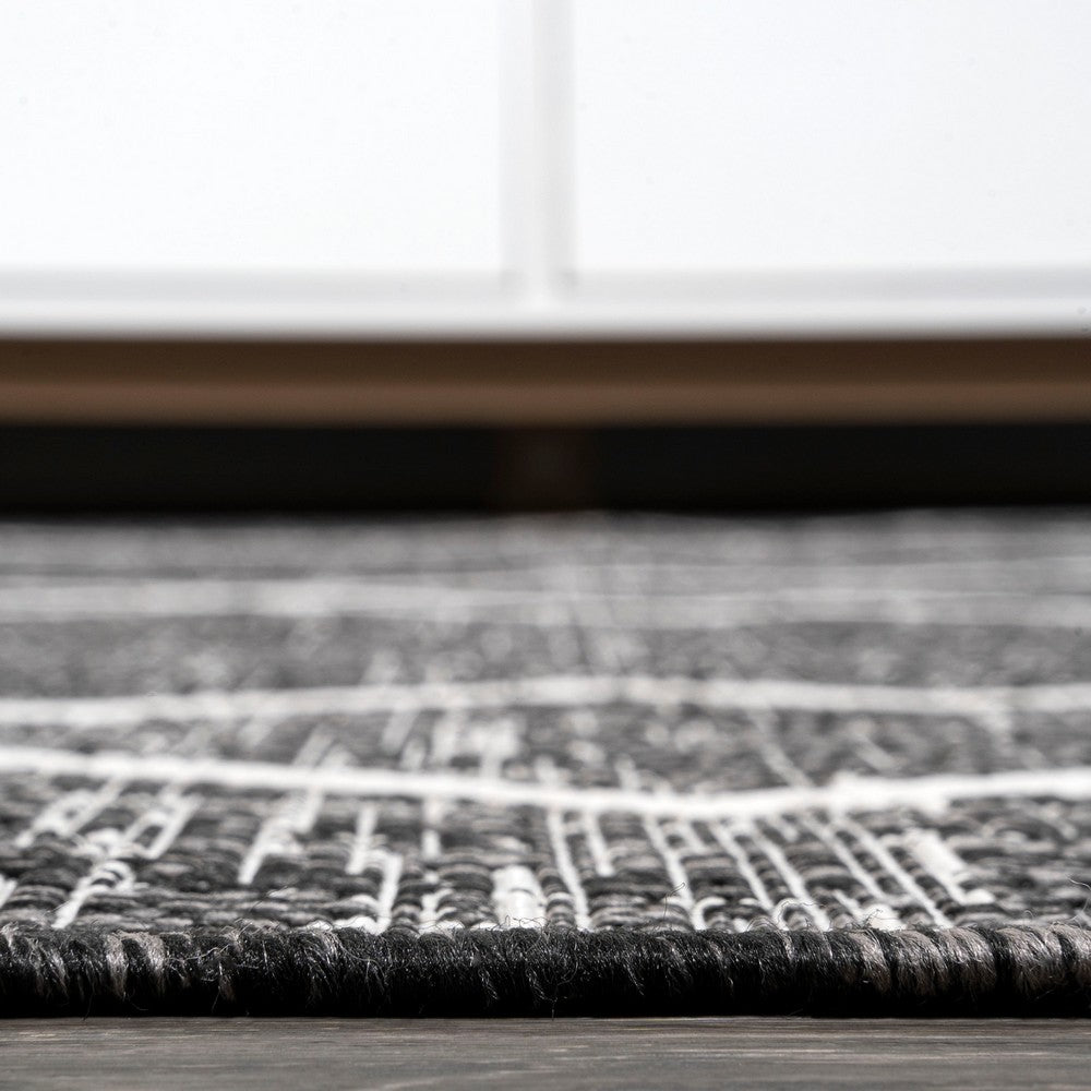 Funchat Carwa Tribal Diamond Trellis Indoor/Outdoor Area Rug