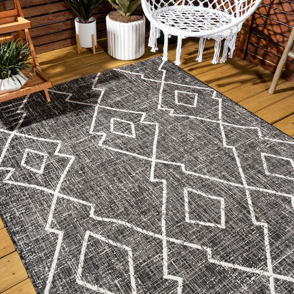 Funchat Carwa Tribal Diamond Trellis Indoor/Outdoor Area Rug