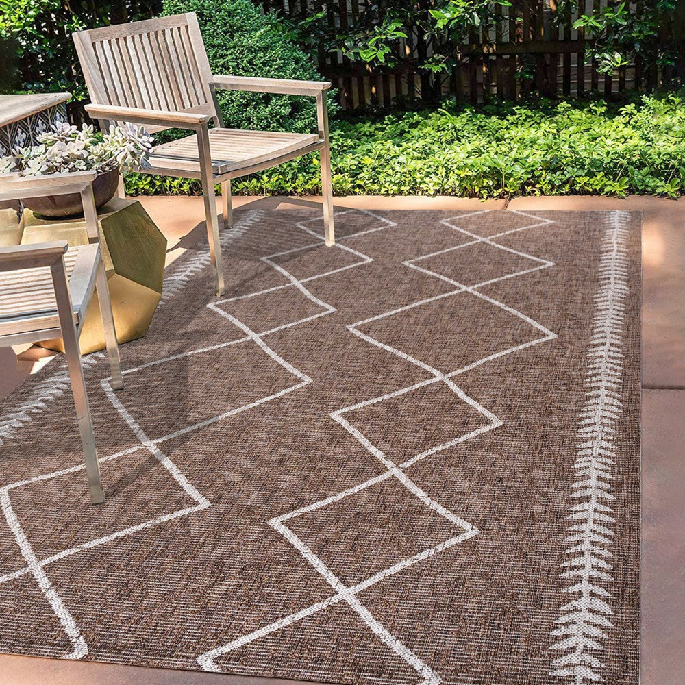 Gandra Derya Tribal Diamond Trellis Indoor/Outdoor Area Rug