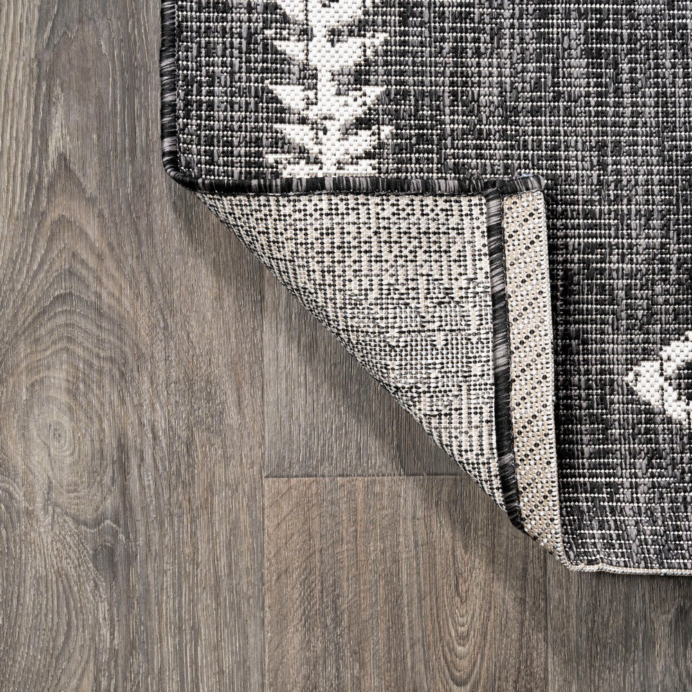Gandra Derya Tribal Diamond Trellis Indoor/Outdoor Area Rug