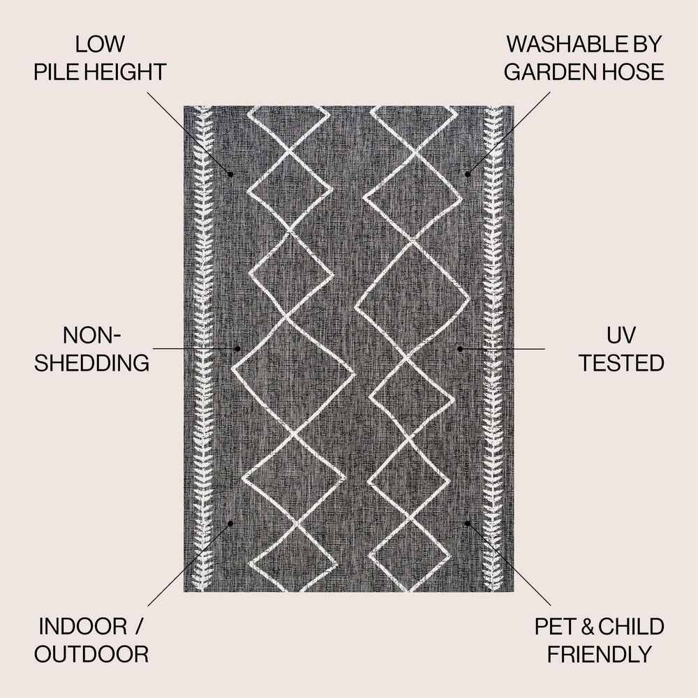 Gandra Derya Tribal Diamond Trellis Indoor/Outdoor Area Rug