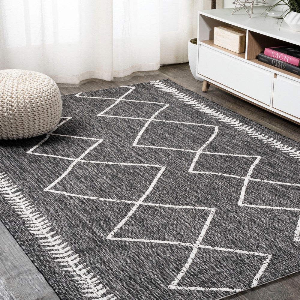Gandra Derya Tribal Diamond Trellis Indoor/Outdoor Area Rug