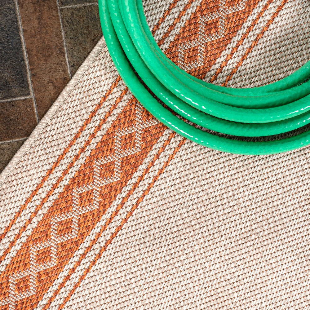 Kristine Classic Diamond Border Indoor/outdoor Area Rug