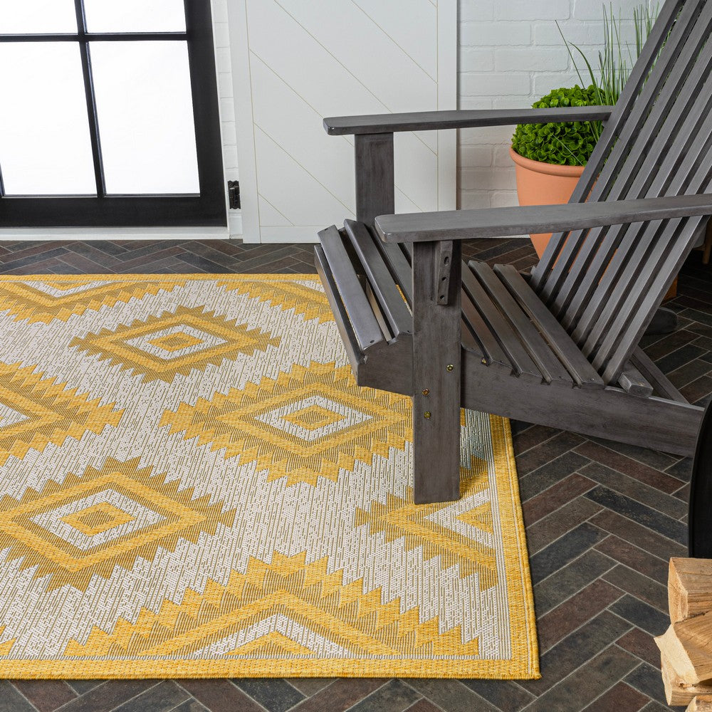 Antique Geometric Moroccan Diamond Indoor/Outdoor Area Rug