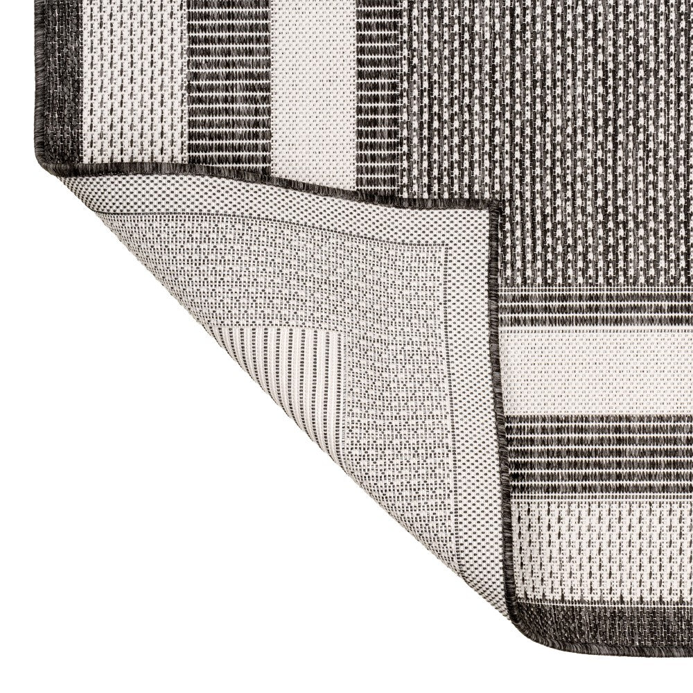 Thin Classic 3-Stripe Border Indoor/Outdoor Area Rug