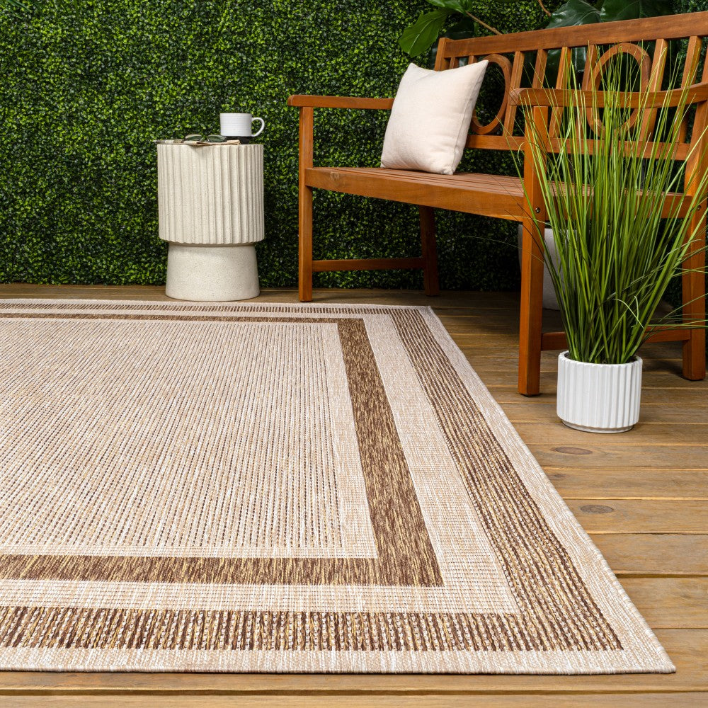 Thin Classic 3-Stripe Border Indoor/Outdoor Area Rug
