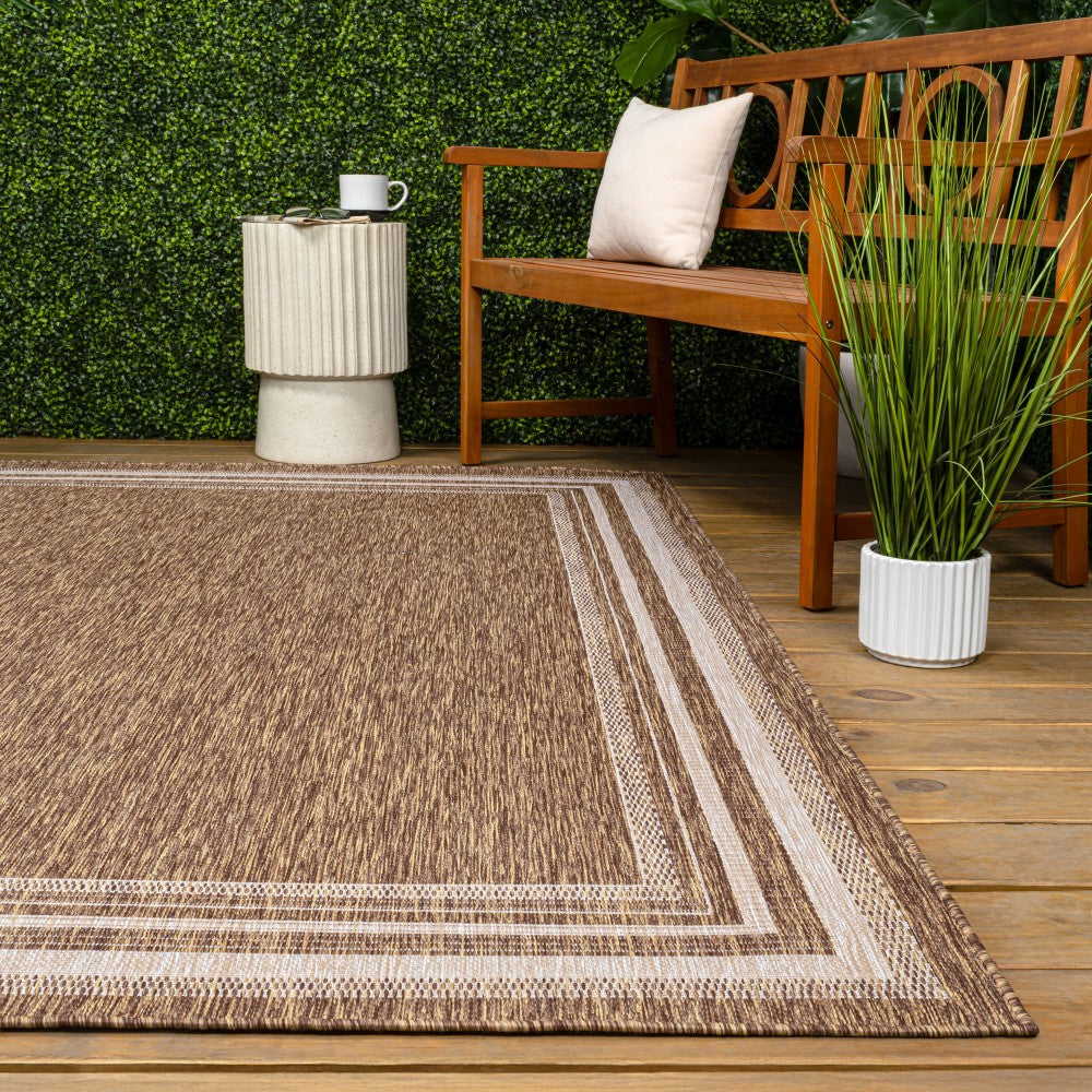 Barclay Traditional Casual Pinstripe Border Indoor/Outdoor Area Rug