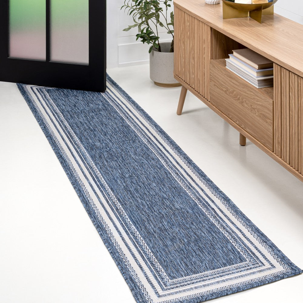 Barclay Traditional Casual Pinstripe Border Indoor/Outdoor Area Rug