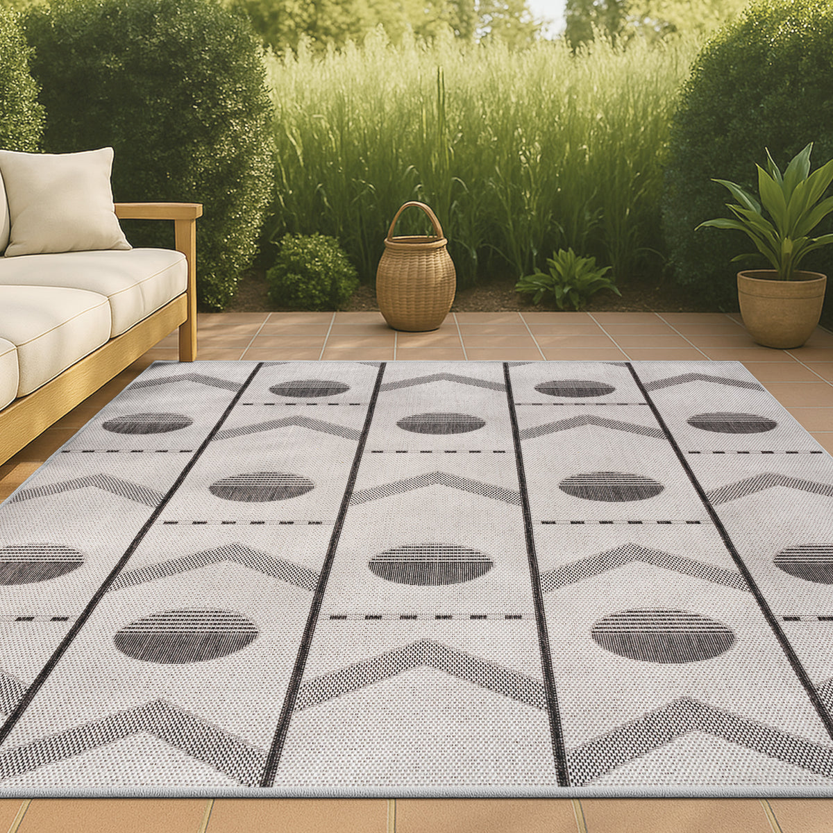 Blair Modern Geometric Indoor/Outdoor Area Rug