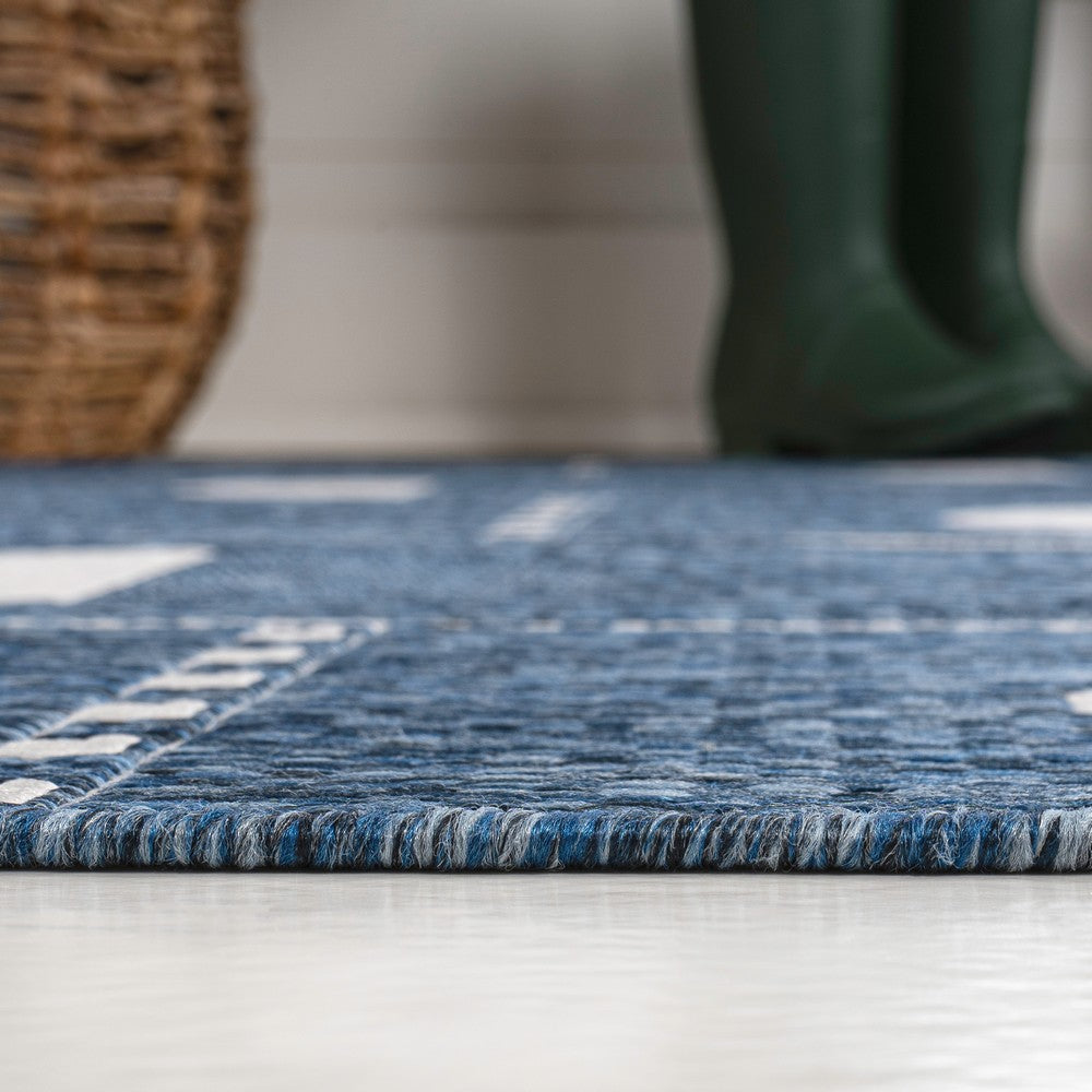 Blair Modern Geometric Indoor/Outdoor Area Rug