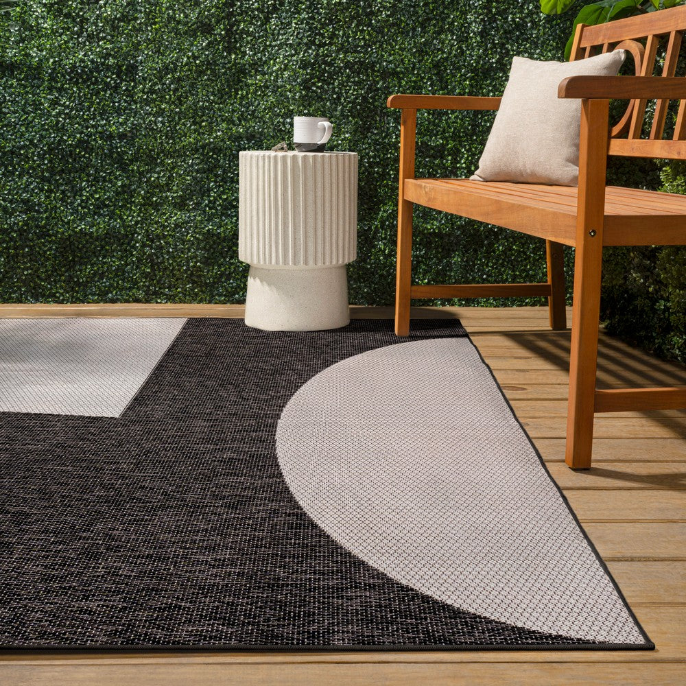 Pepper Casual Coastal Flamingos Two-tone Indoor/Outdoor Area Rug