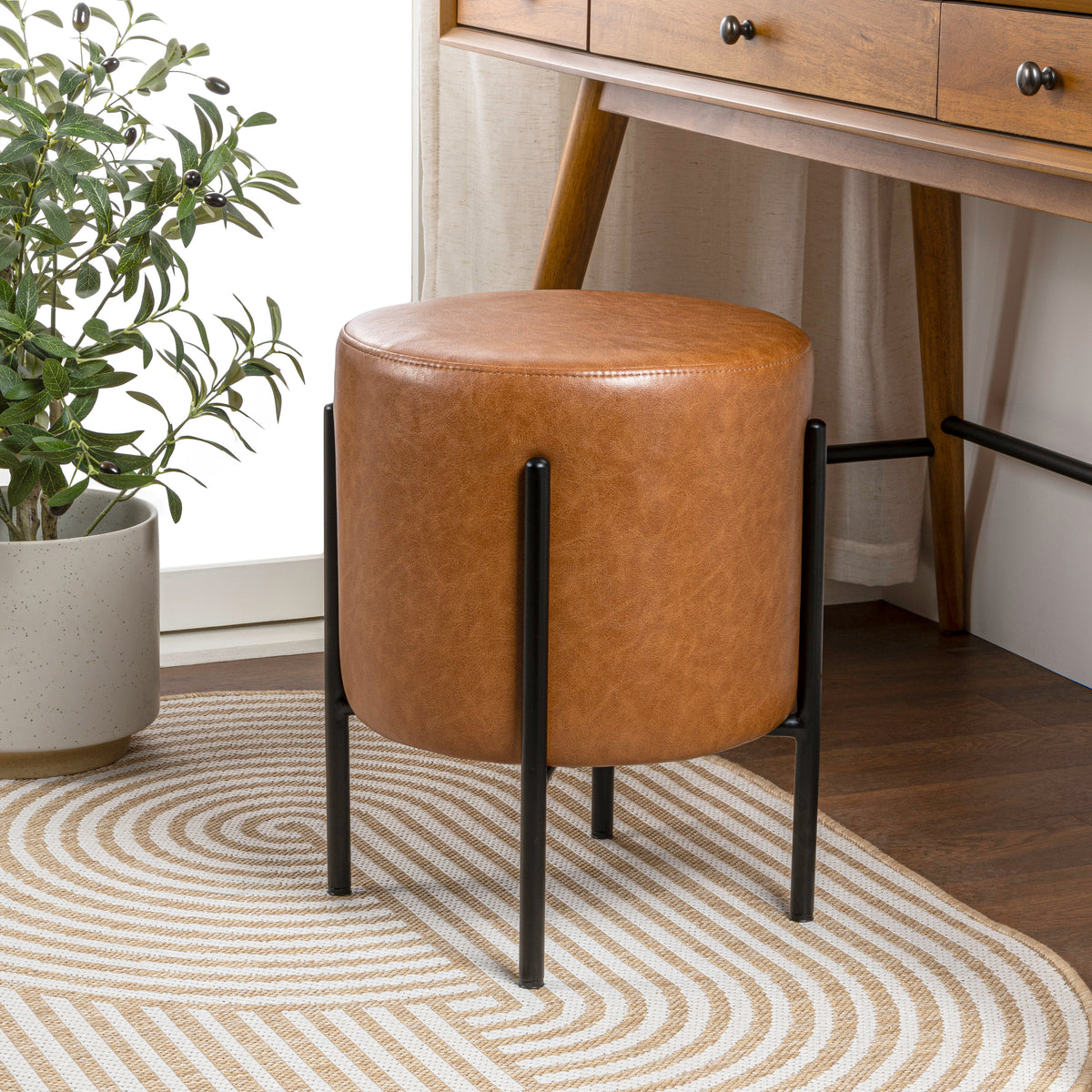 Paddy 18.5" Modern Minimalist Round Backless Metal/Bouclé Cushioned Vanity Stool