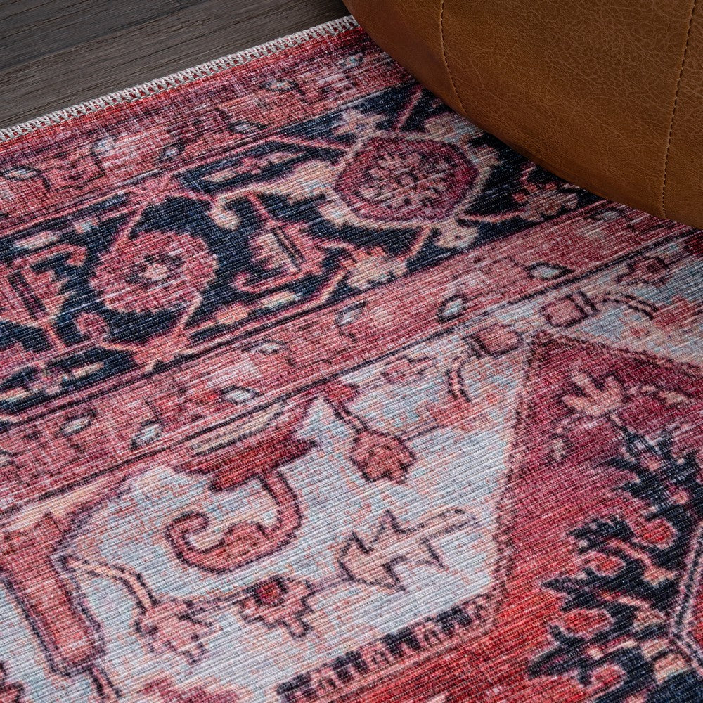 Twitty Ornate Medallion Washable Area Rug