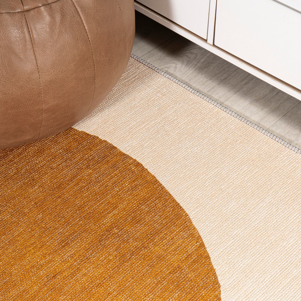 Miles Minimalist Geometric Dot Machine-washable Area Rug