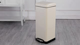 Betty Retro 30 Liters/8 Gallon Trash Can