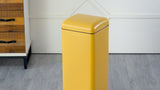 Betty Retro 30 Liters/8 Gallon Trash Can